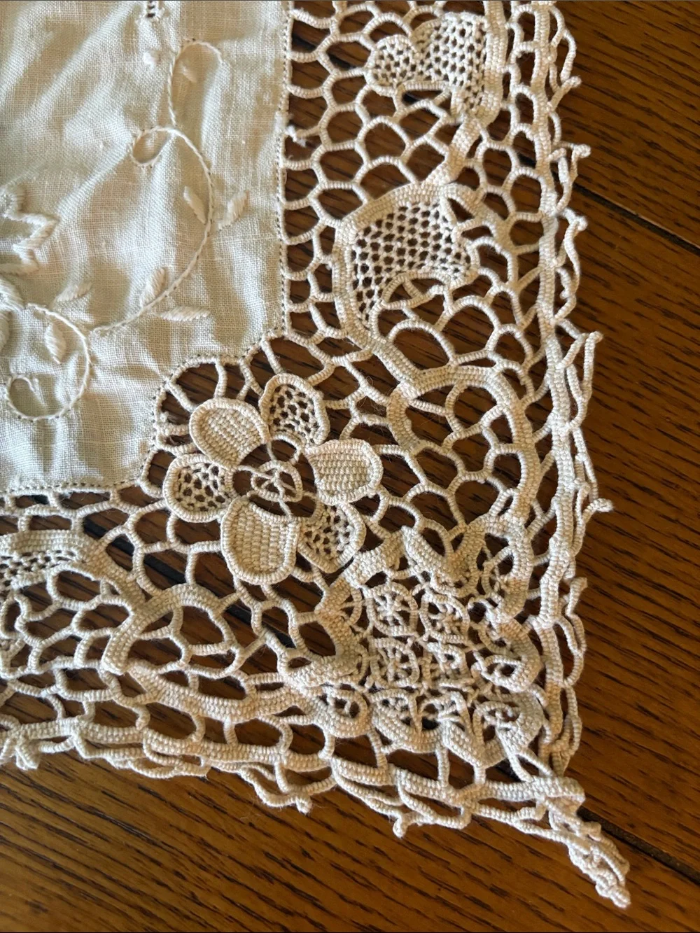 Vintage Cream Embroidered Table Linen